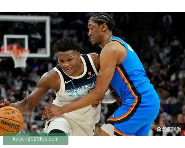 亚历山大空砍33分开局火热后被限制布朗中投成为进攻核心